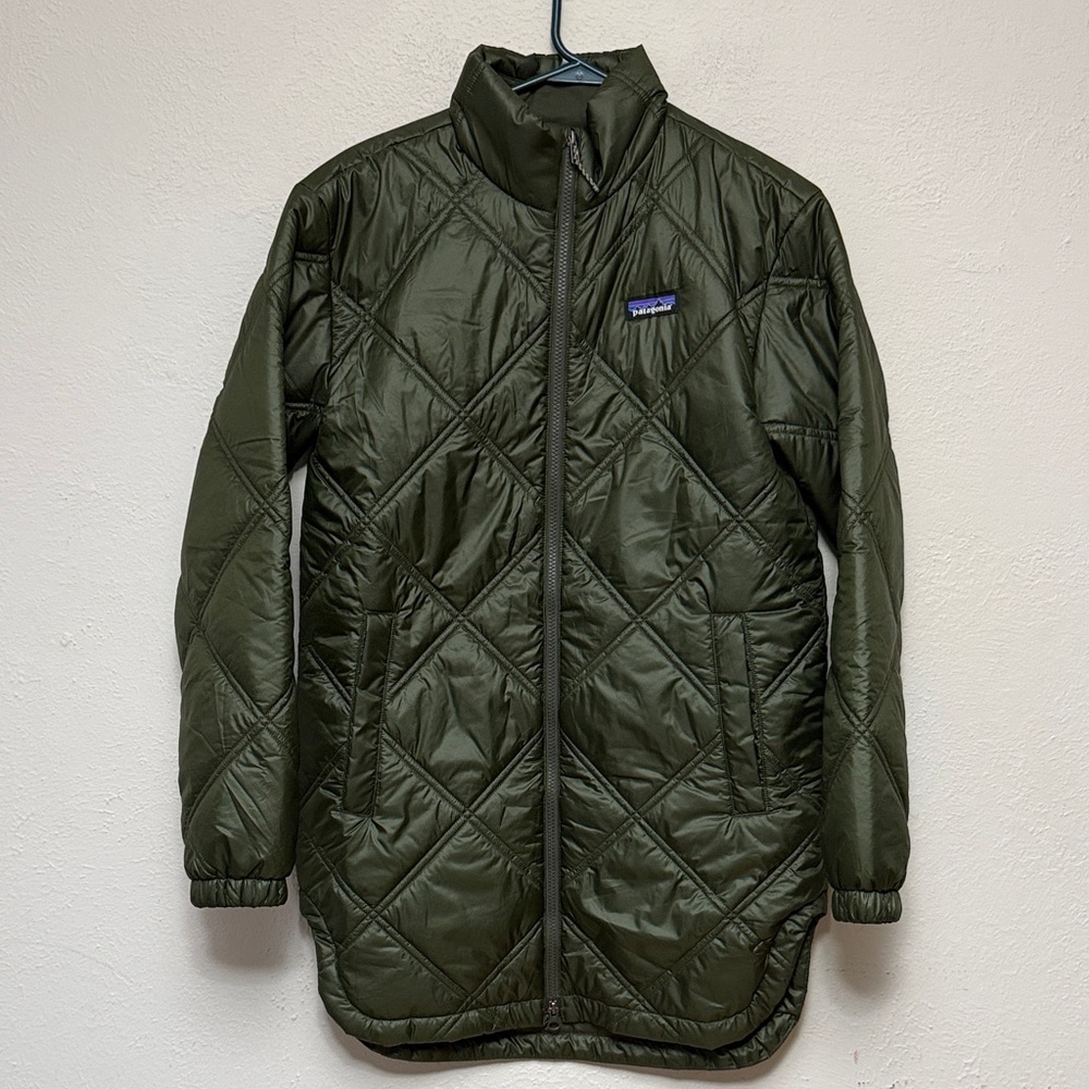 Patagonia Women's Pine Bank Insulated Parka size S NWOT